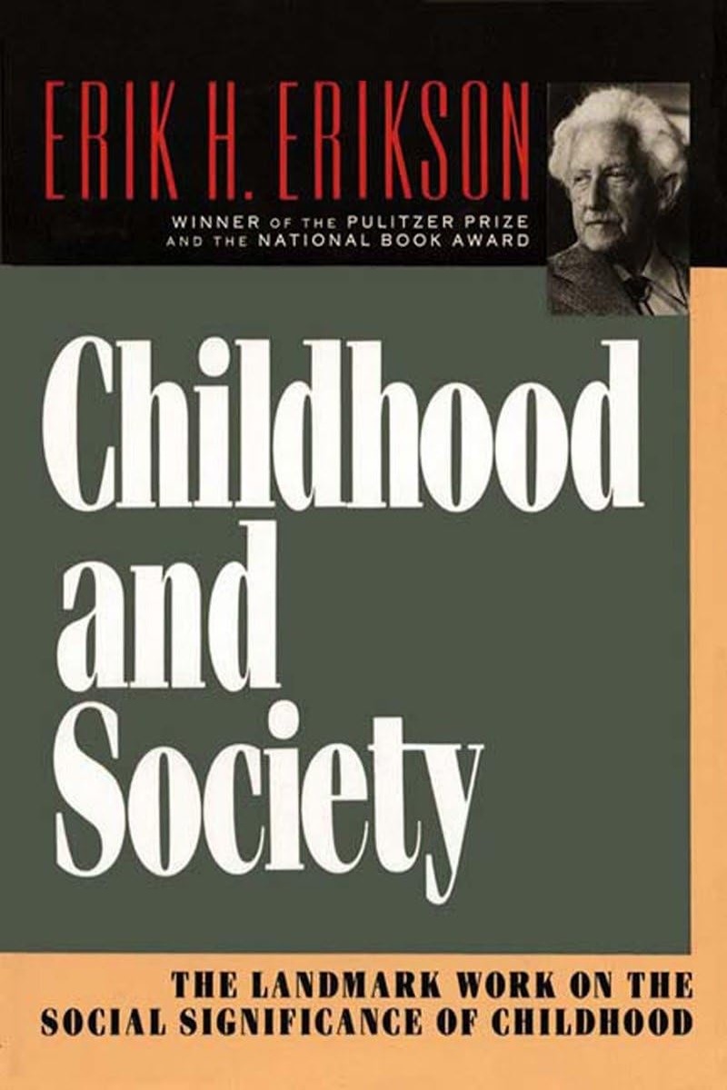 Childhood and Society 封面